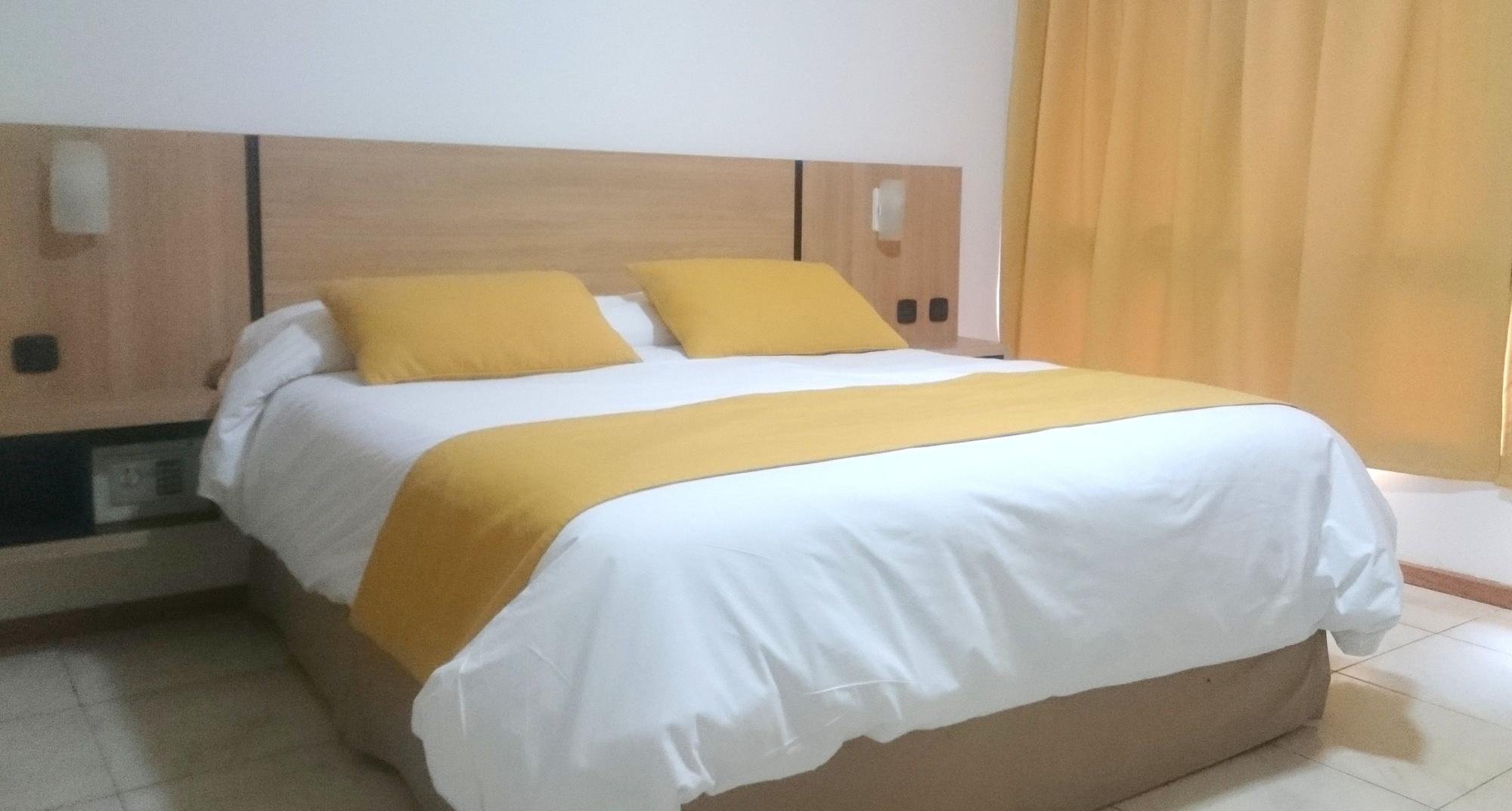 Premium Aparthotel Mendoza
